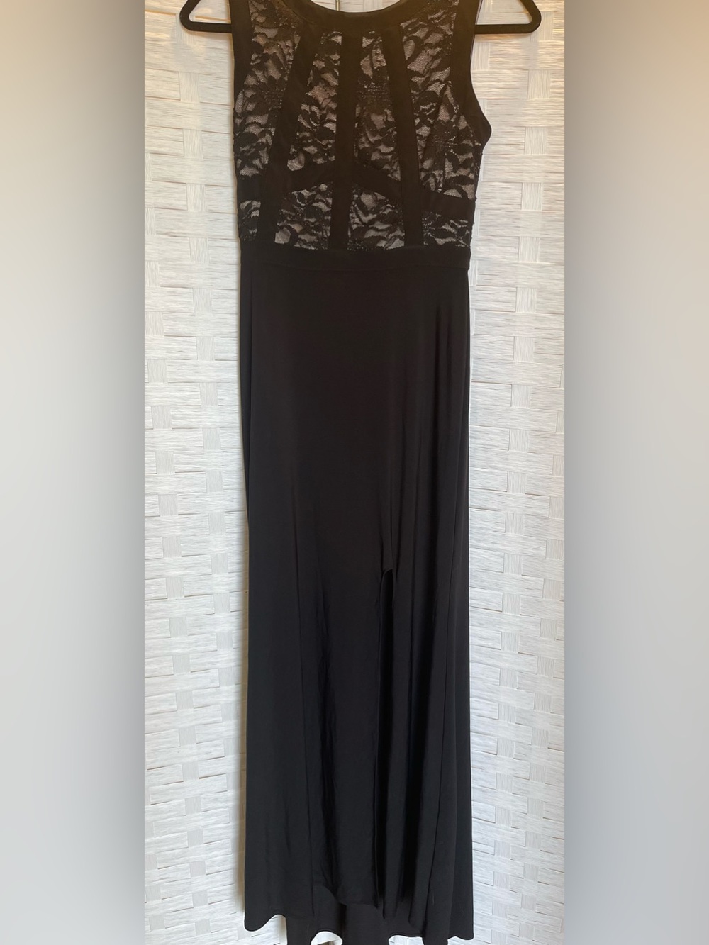 Morgan & Co. Black Lace Fitted Bodice Floor Length Dress Leg Slit Size 5/6 - Picture 1 of 6
